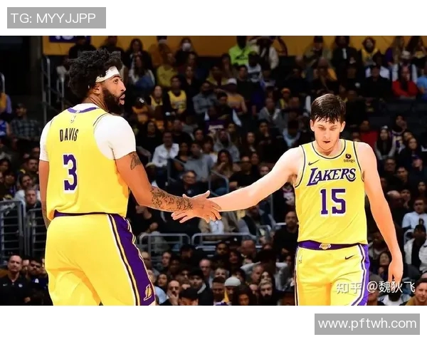 2020年NBA季后赛开拓者与湖人对决精彩回顾与赛后分析