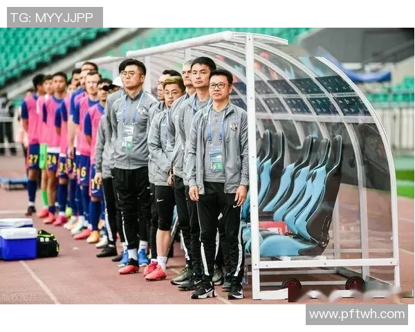 深入分析西安滑板队中路突破战术的独特魅力与实战应用 深入分析西安滑板队中路突破战术的独特魅力与实战应用